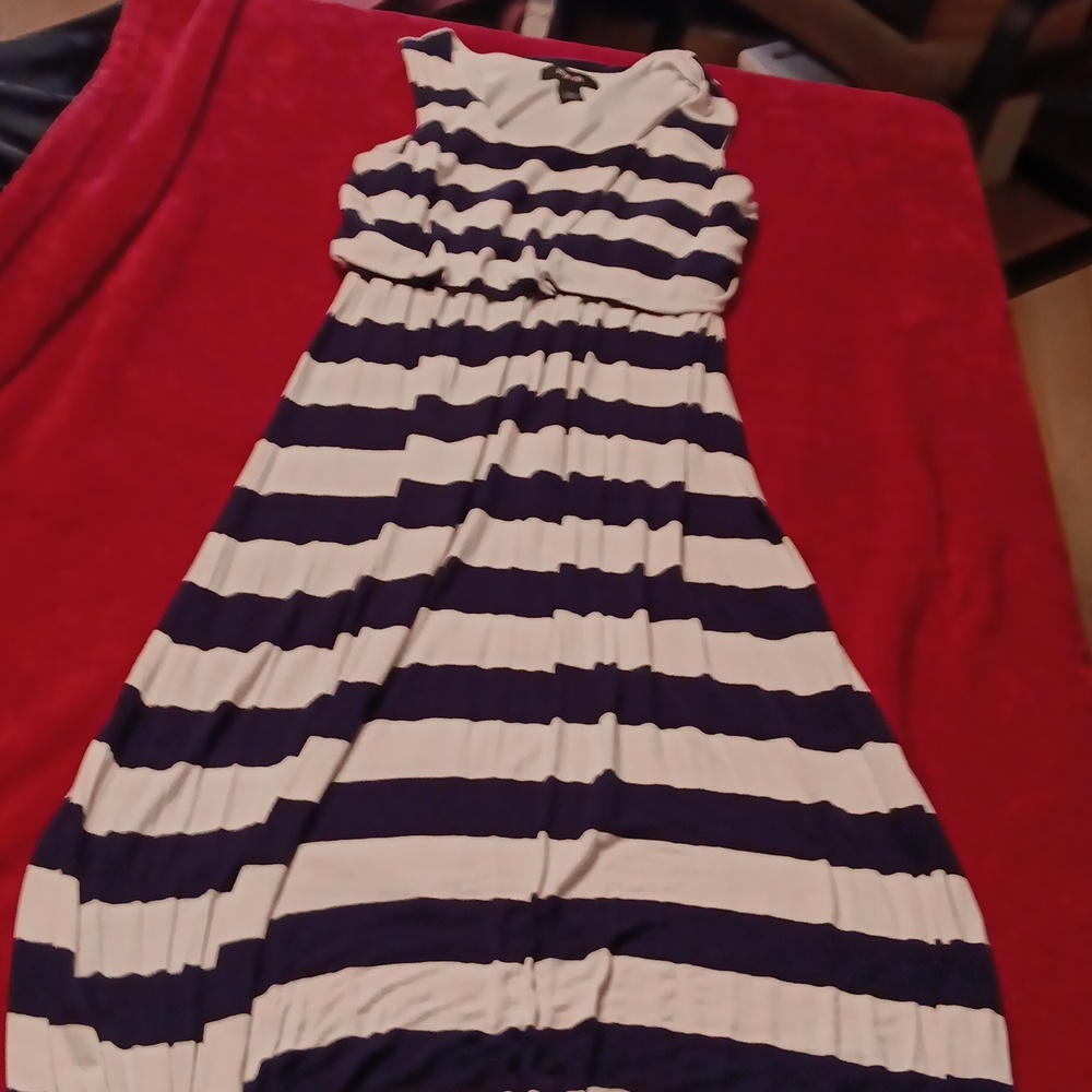 Navy striped maxi dress. Style and company. Size small.
